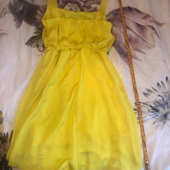 2 for 30$✨ YELLOW ASYMMETRICAL DRESS - Picture 2 of 2